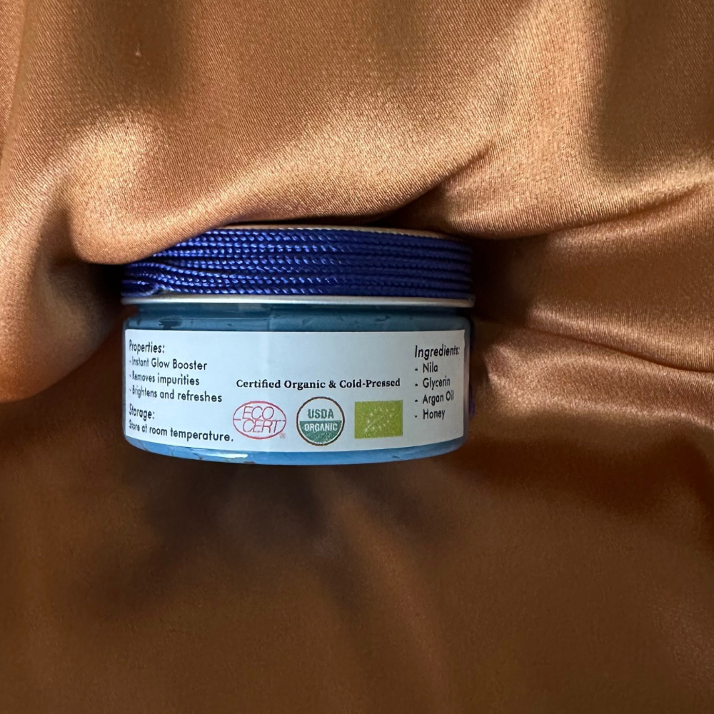 BRIGHTENING NILA MASK
