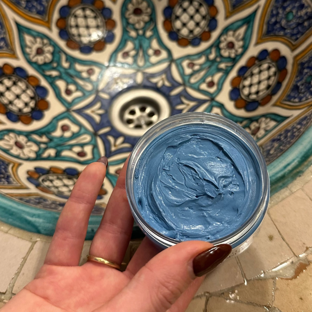 BRIGHTENING NILA MASK