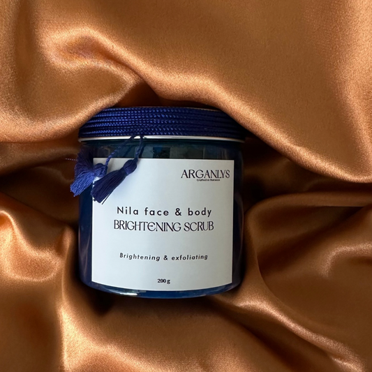 BRIGHTENING NILA SCRUB